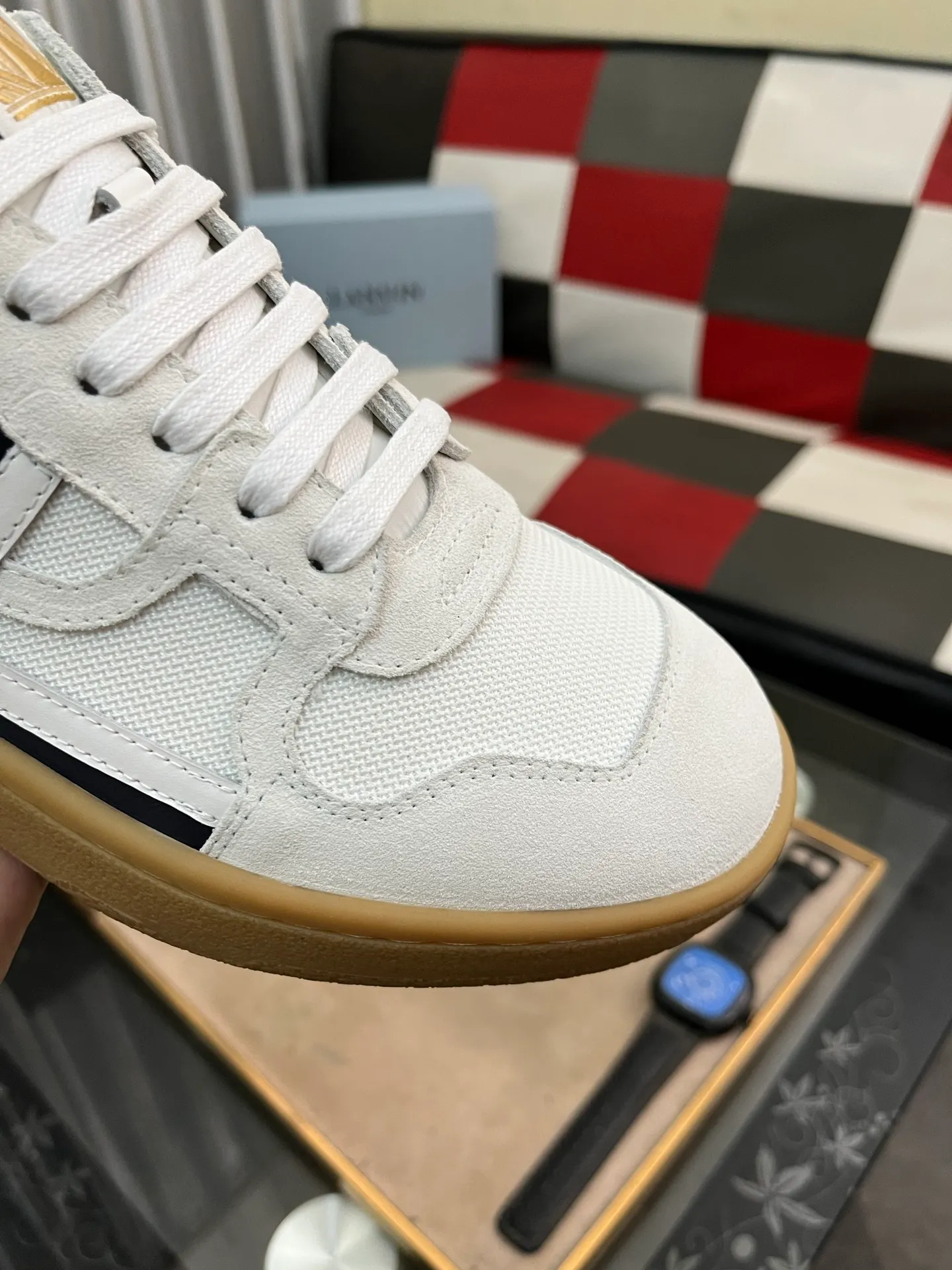 Men's men's shoes 💰540⌚️⌚️❗️Lanvin# Lanvin spring and summer series new colors latest lace up fashion casual forrest shoes running shoes ~ bumpr high quality couple series‼ ️ The latest trendy products of the season 🌈Many bloggers have started buying original models and custom-made them. The uppers are made of nubuck leather. They are very versatile, fashionable and casual, and are comfortable on the feet. Recommended for personal use! The original molded rubber backing with clear logo is wear-resistant. Standard code for couples: female code 35~40, male code 38-45